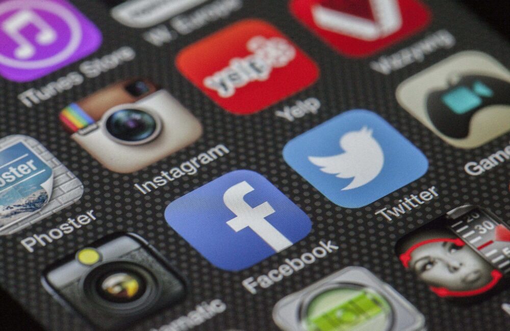 13 Social Media Marketing Tips for Small Businesses